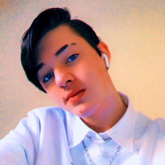 Meet your Posher, Aidan - Picture 1 of 1